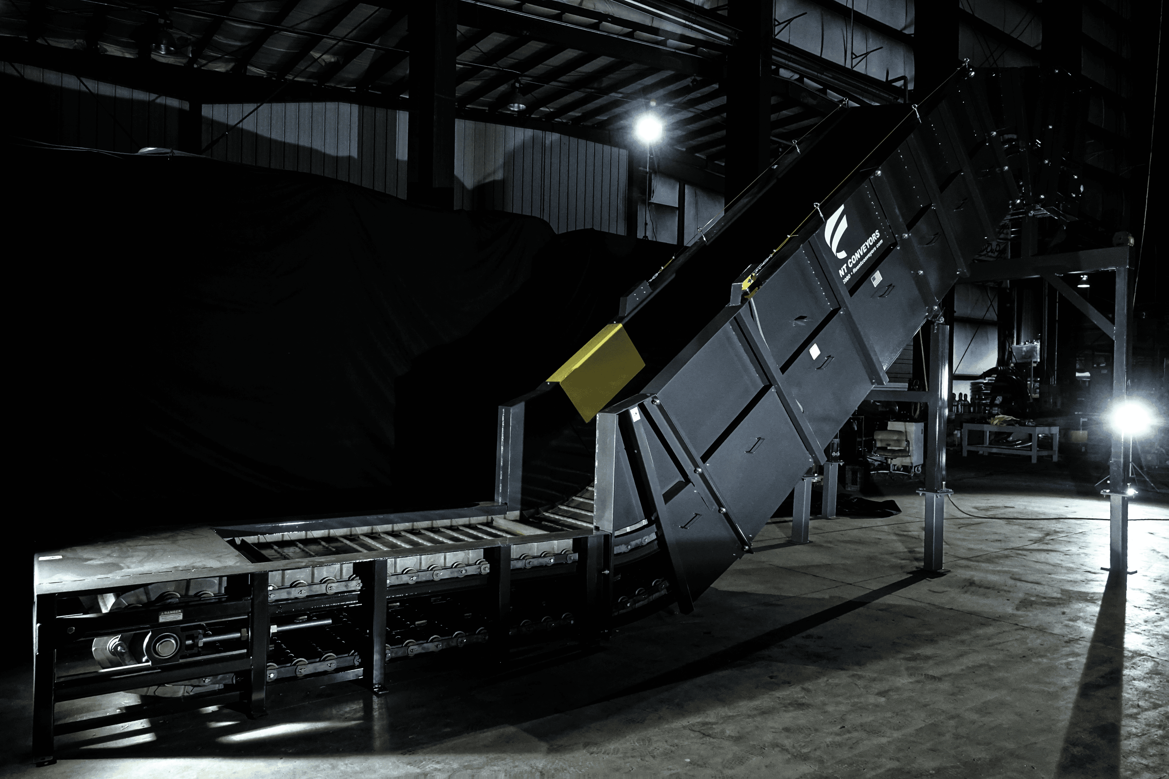 Fluent Conveyors - The leading conveyor manufacturer