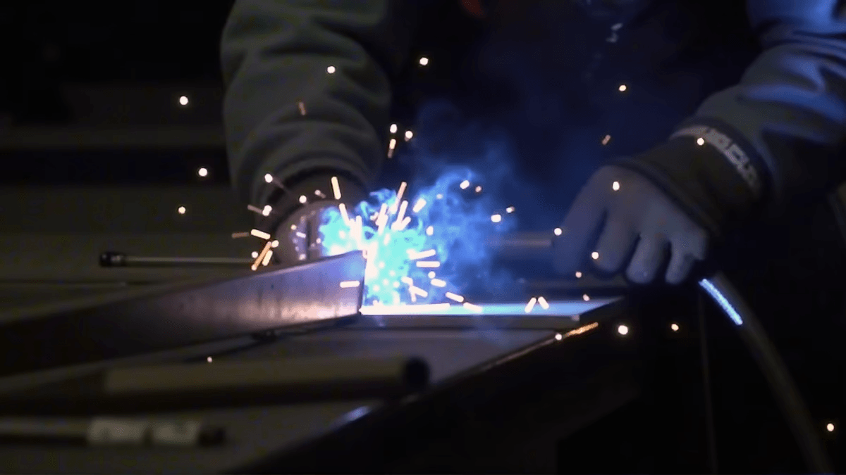 How do You Properly Secure a Conveyor Belt?